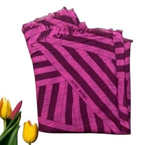 🔴Henri Bendel infinity scarf